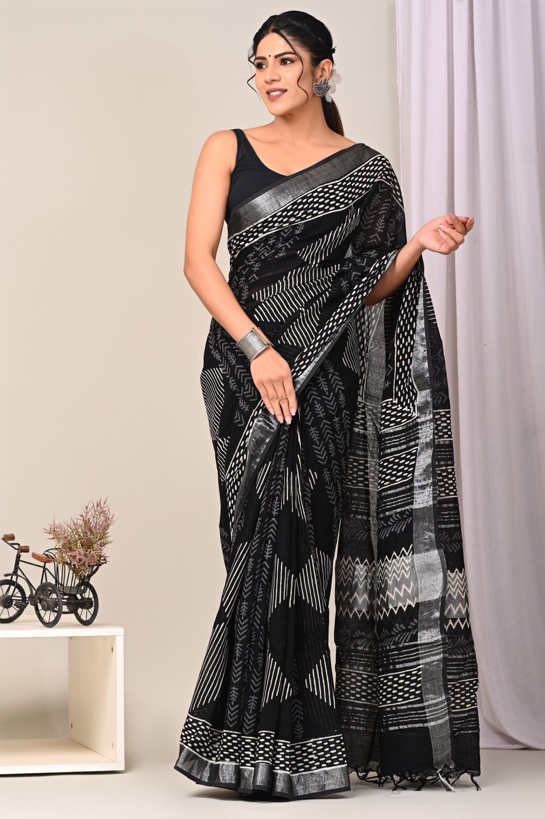  Original Linen  Digital Print Saree