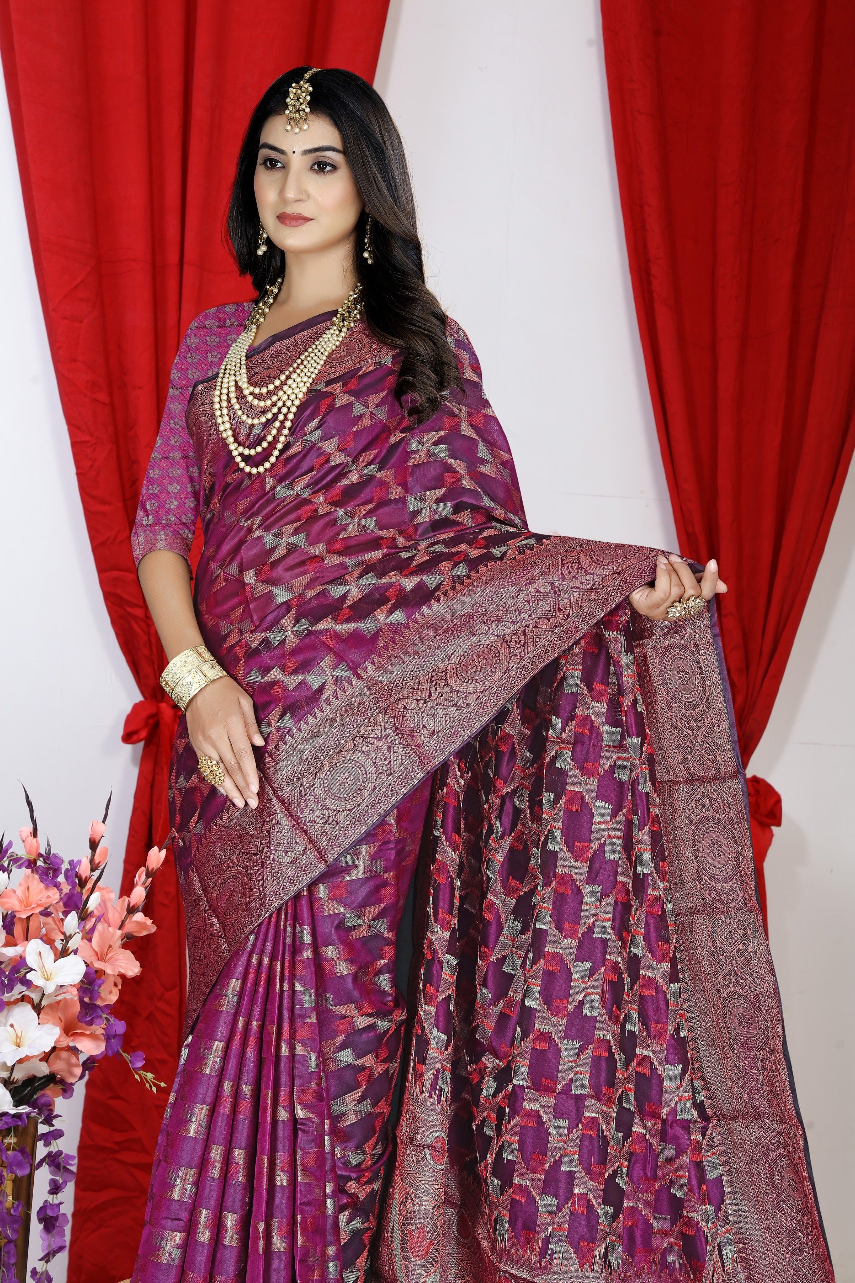 Soft Organza Saree with Zari Weaving and Gorgeous Pallu