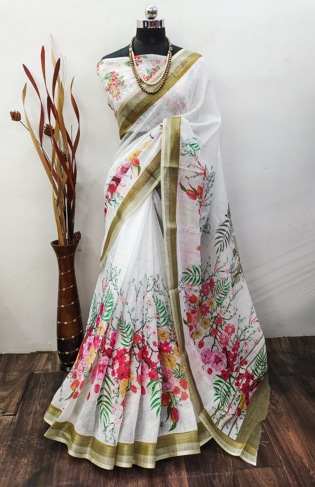 Fancy Cotton Linen Saree with Superb Digital Print and Digital Print Blouse