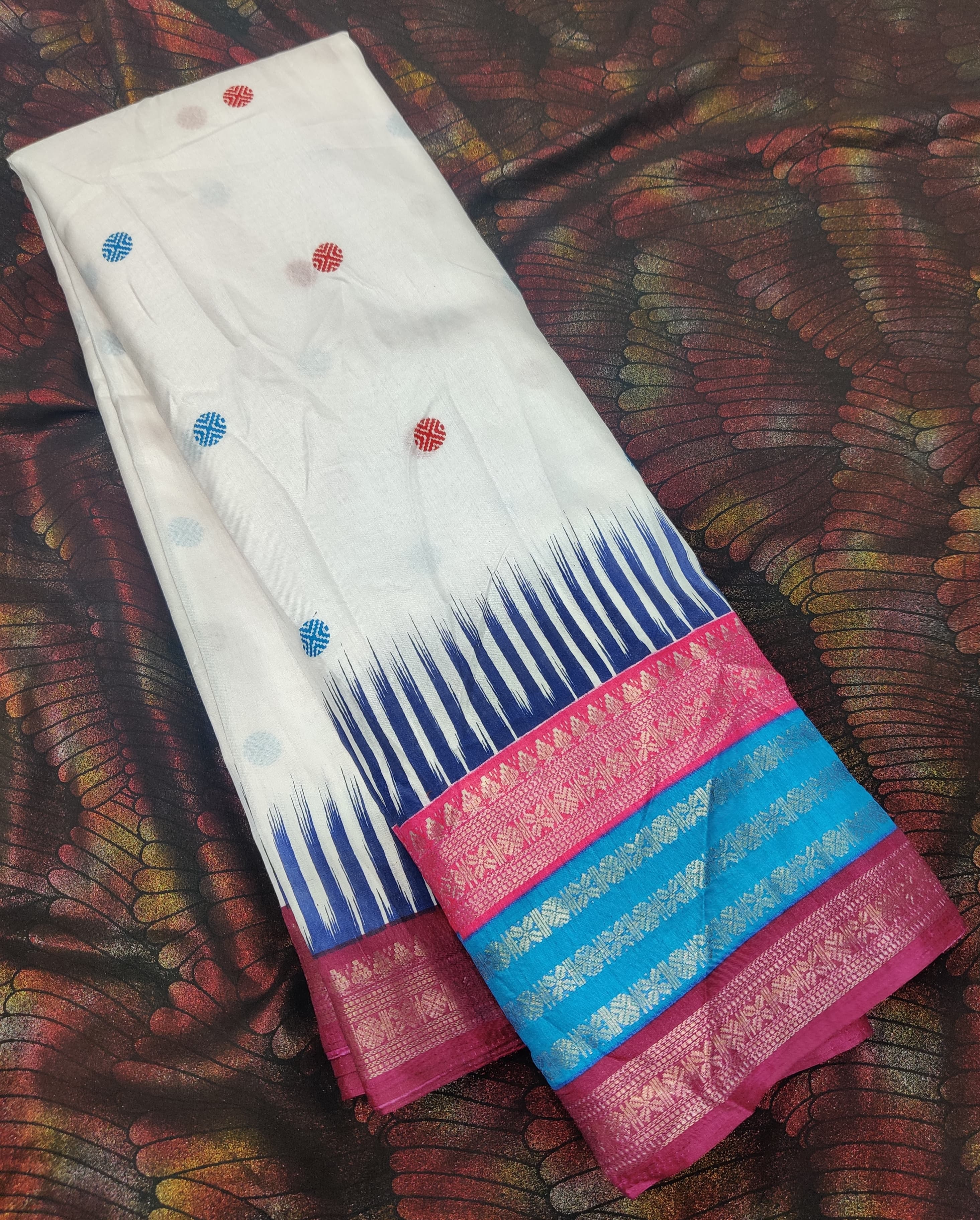 cotton crape saree with woven zari border